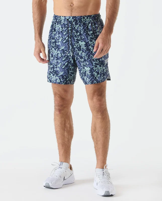 Men's sporty travel wear shorts-Luka Short Bermuda Dune Navy