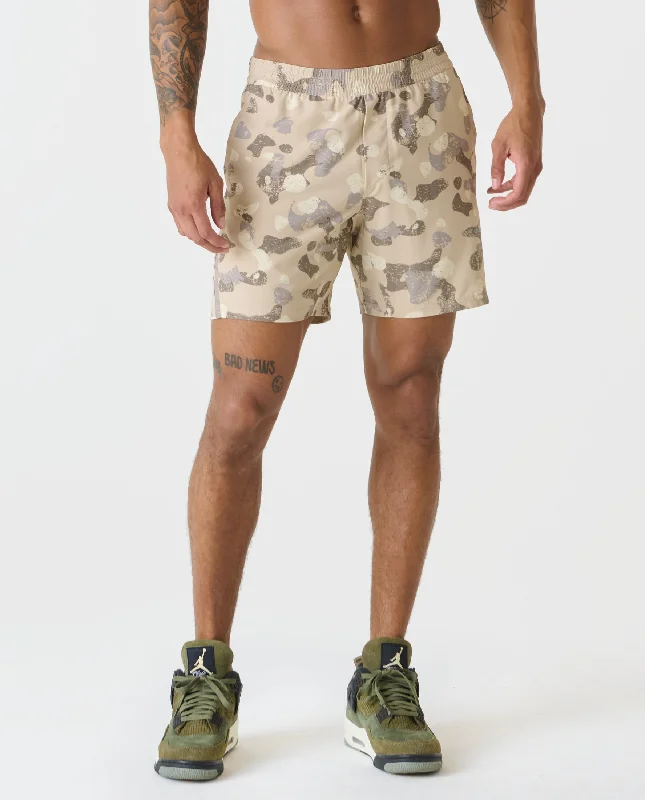 Men's adventure-ready casual shorts-Bishop Short Distressed Camo Taupe