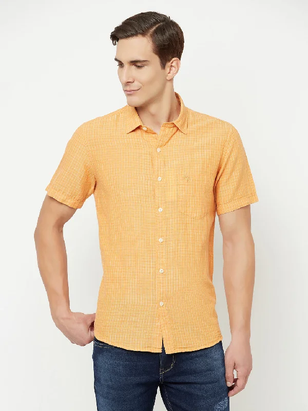 Men's lightweight gym wear shirt-Men's Orange Casual Small Checks Half Sleeve Shirt